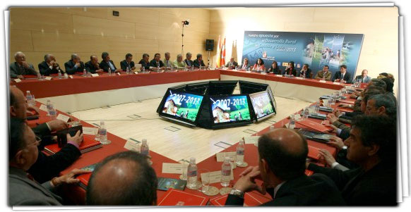 Foto firma convenio Leadercal Foto firma convenio Leadercal